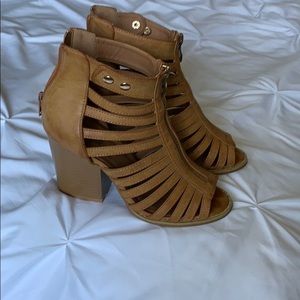Qupid open toe chunky booties